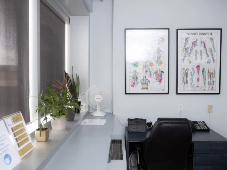 treatment-area-of-bayview-village-wellness-centre-768x576 treatment-area-of-bayview-village-wellness-centre-768x576